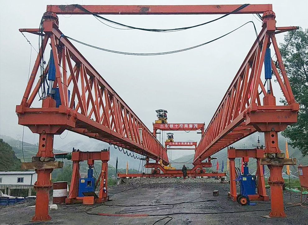 广东架桥机、珠海提梁机-42米200吨自平衡架桥机厂家销售