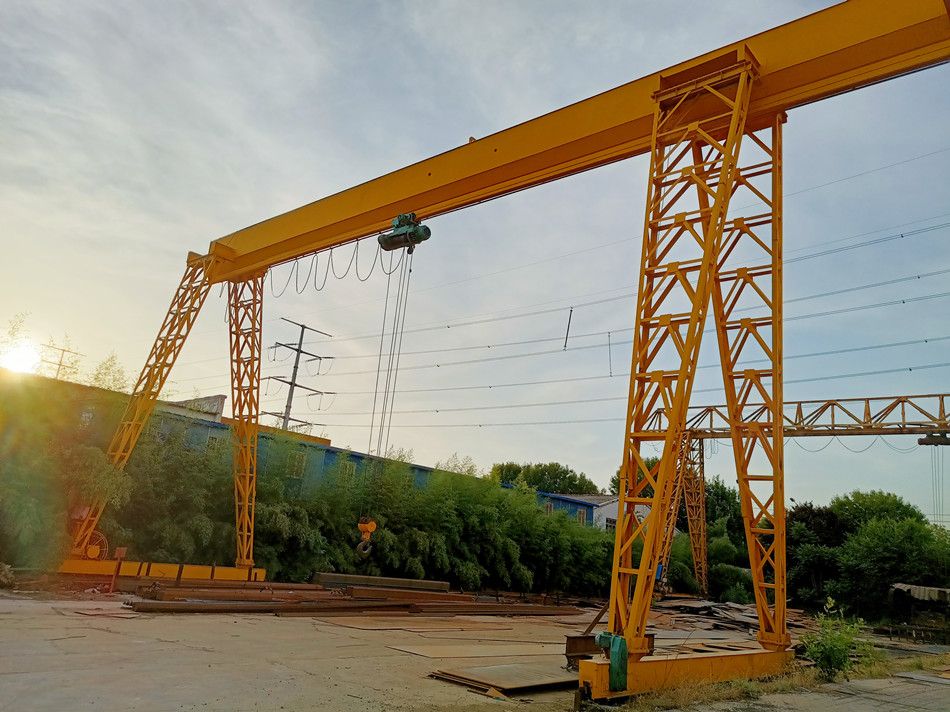 梧州龙门吊、MH型1~32吨电动葫芦单梁门式起重机厂家销售