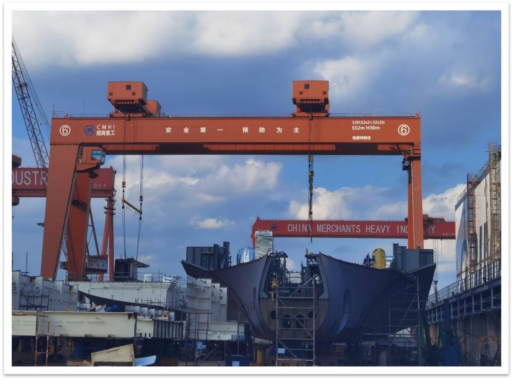 招商局重工（江苏）120T造船门式起重机