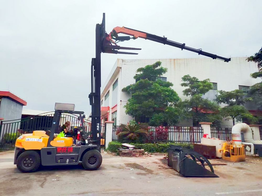 肇庆四会叉车租赁、10吨8米高起升叉车作业工程安装、装卸作业服务