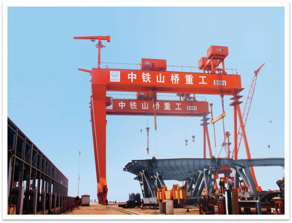 中铁山桥800T造船门式起重机