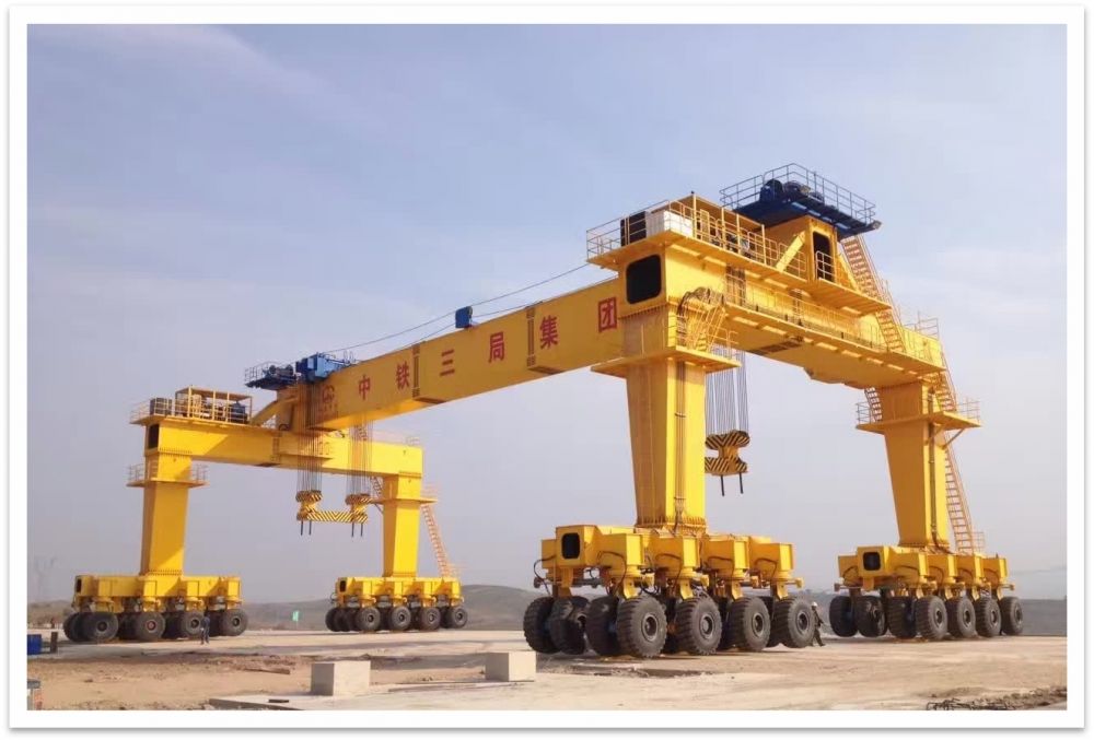 中铁科订购的1台 900T搬运机