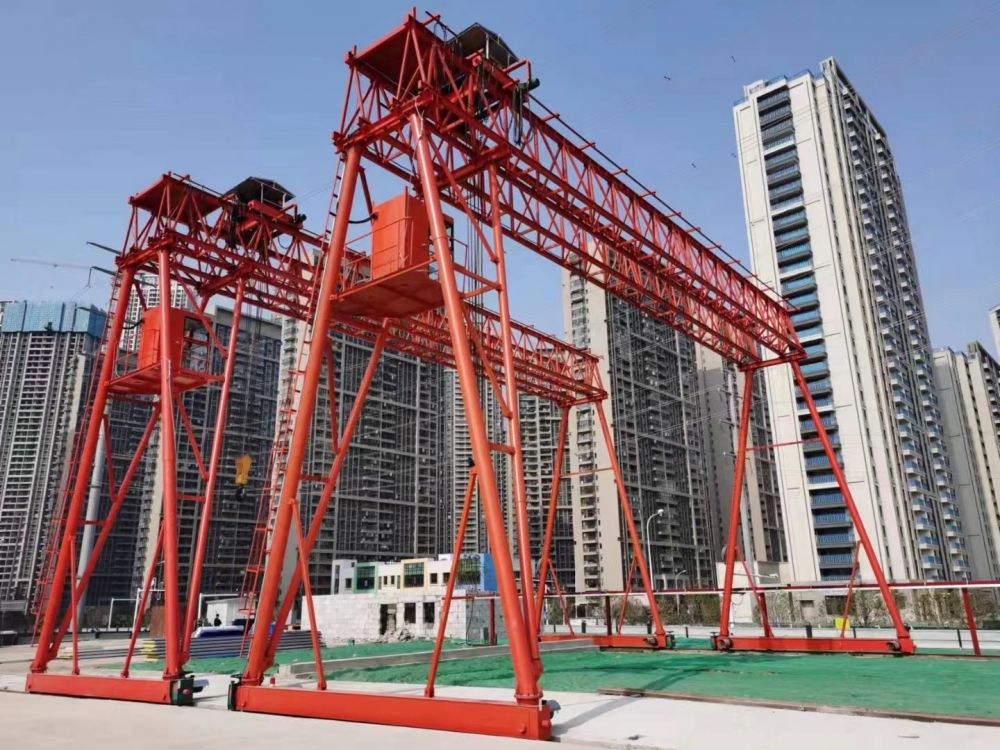 MG型路桥专用门式起重机 (1)