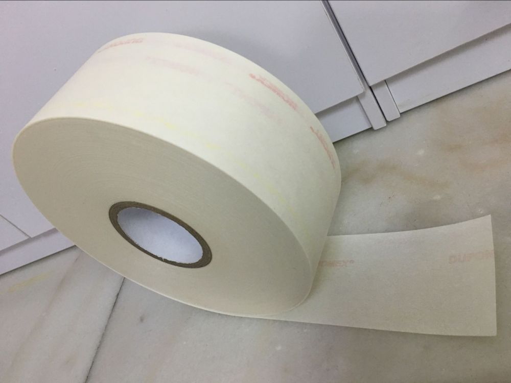 NMN由聚酯薄膜及其两面的Nomex纸组成的F级绝缘纸