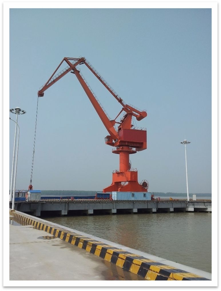 国鼎管桩码头MQ2540门座式起重机