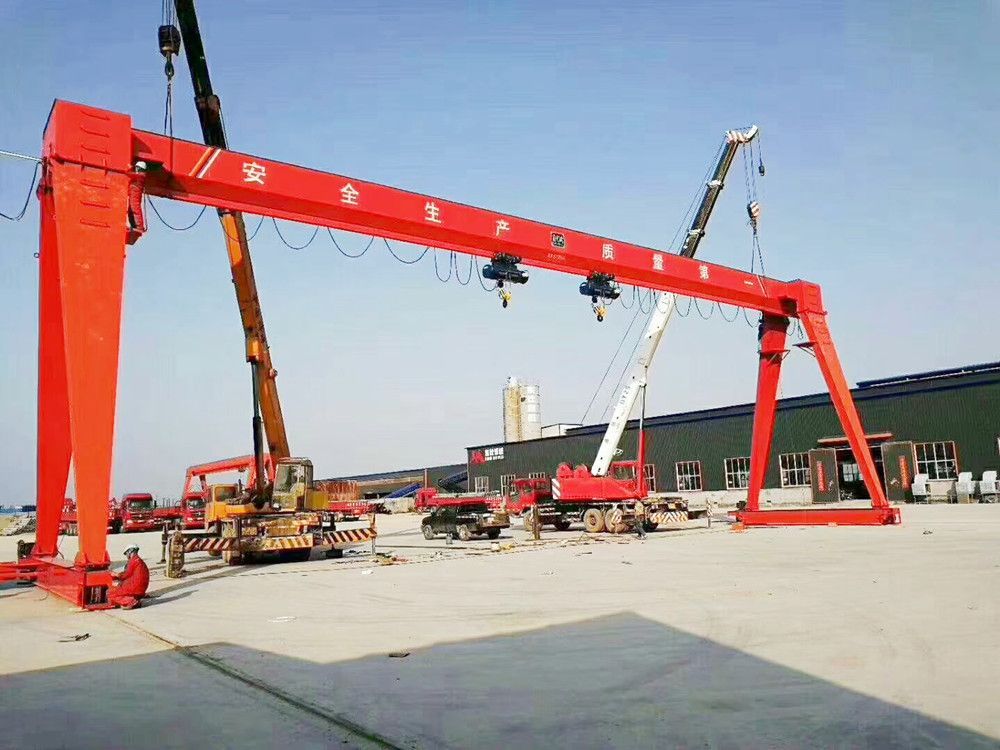 单梁门式起重机 门式起重机生产厂家 10吨起重机保护装置