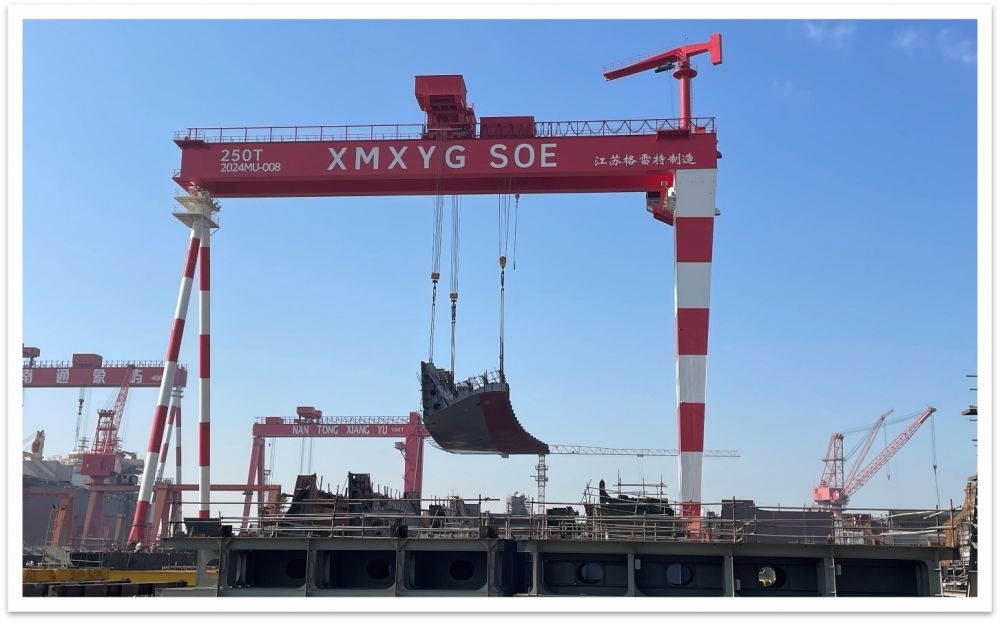 象屿海装250T造船门式起重机
